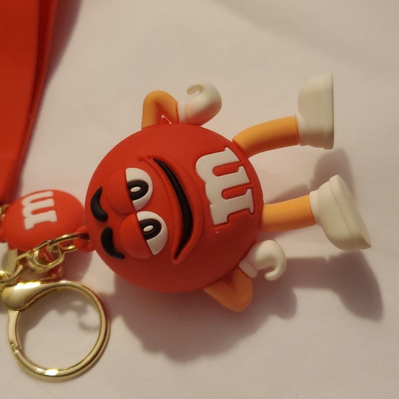 M&M's Red Keychain - Picture 2 of 5